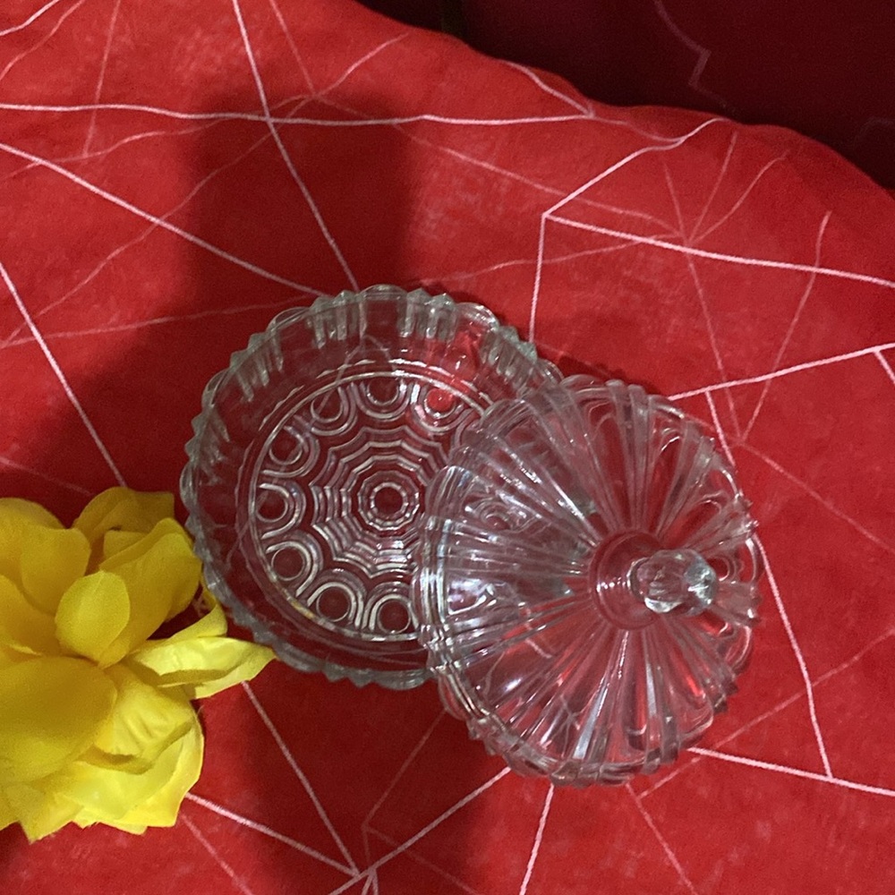 Vintage Candy Dish Glass Bowl - Picture 5 of 10